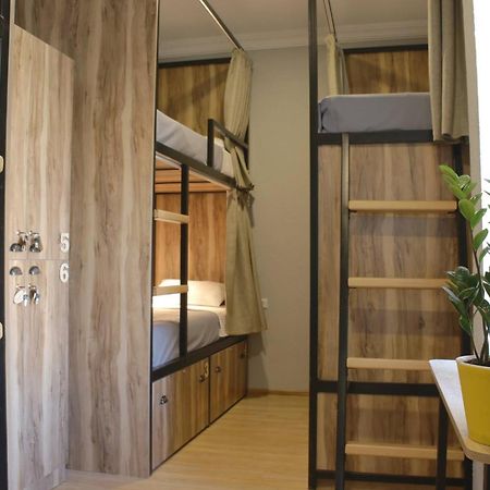 Hostel Nomad Тбілісі Екстер'єр фото