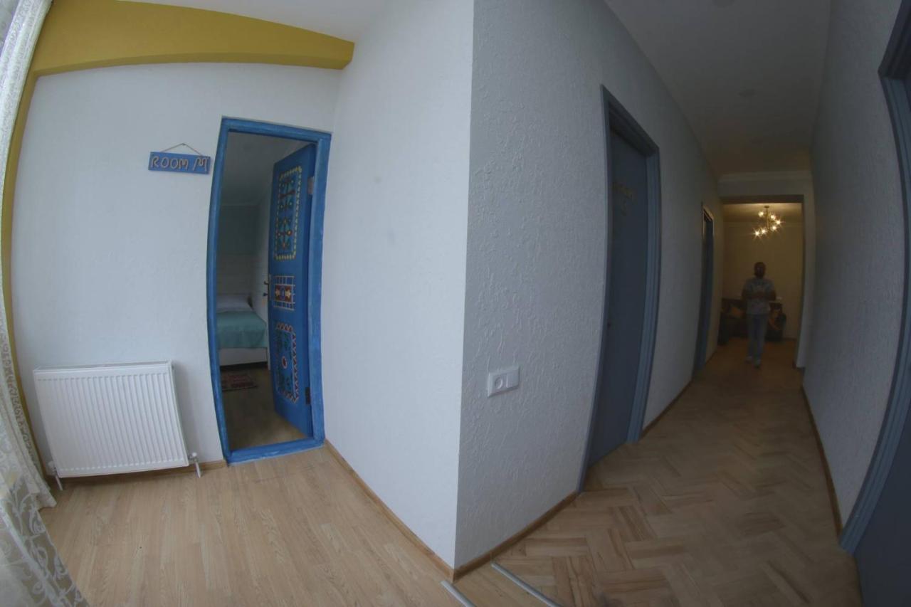 Hostel Nomad Тбілісі Екстер'єр фото