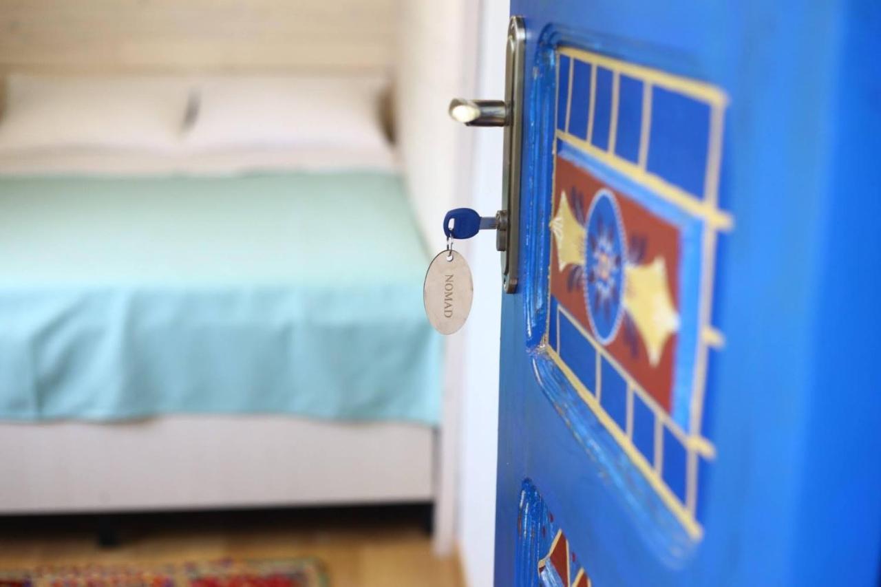 Hostel Nomad Тбілісі Екстер'єр фото