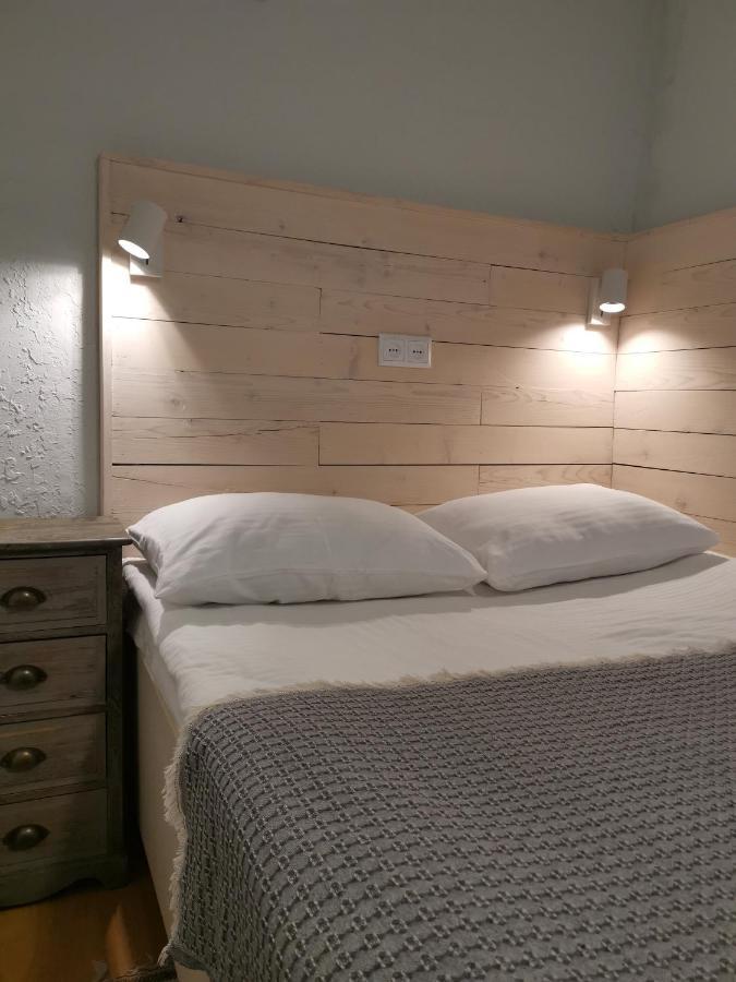 Hostel Nomad Тбілісі Екстер'єр фото