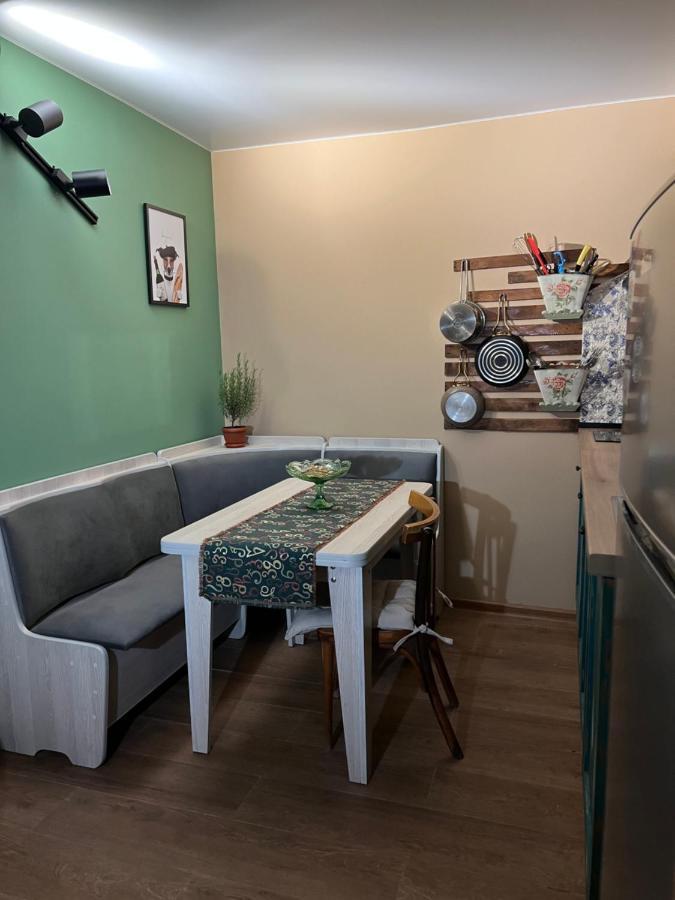 Hostel Nomad Тбілісі Екстер'єр фото