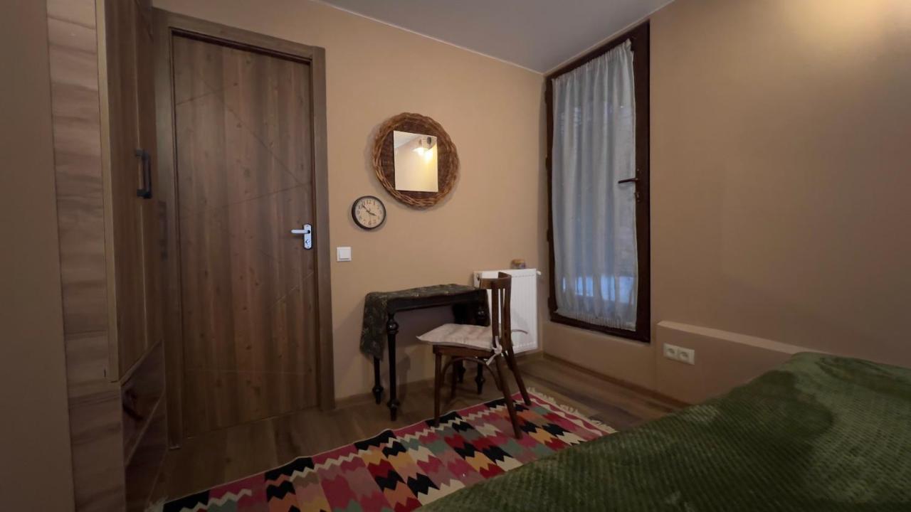 Hostel Nomad Тбілісі Екстер'єр фото