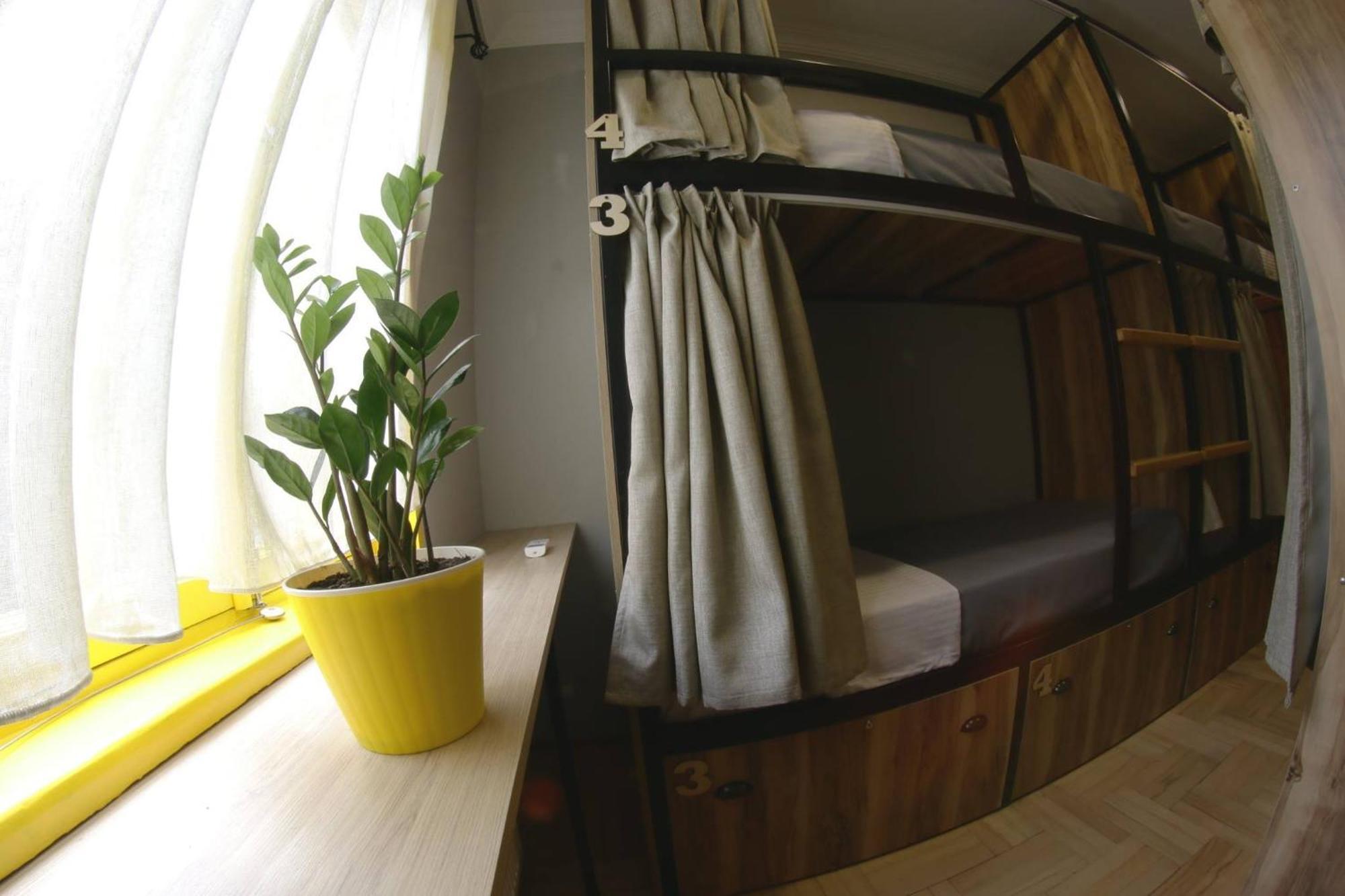 Hostel Nomad Тбілісі Екстер'єр фото
