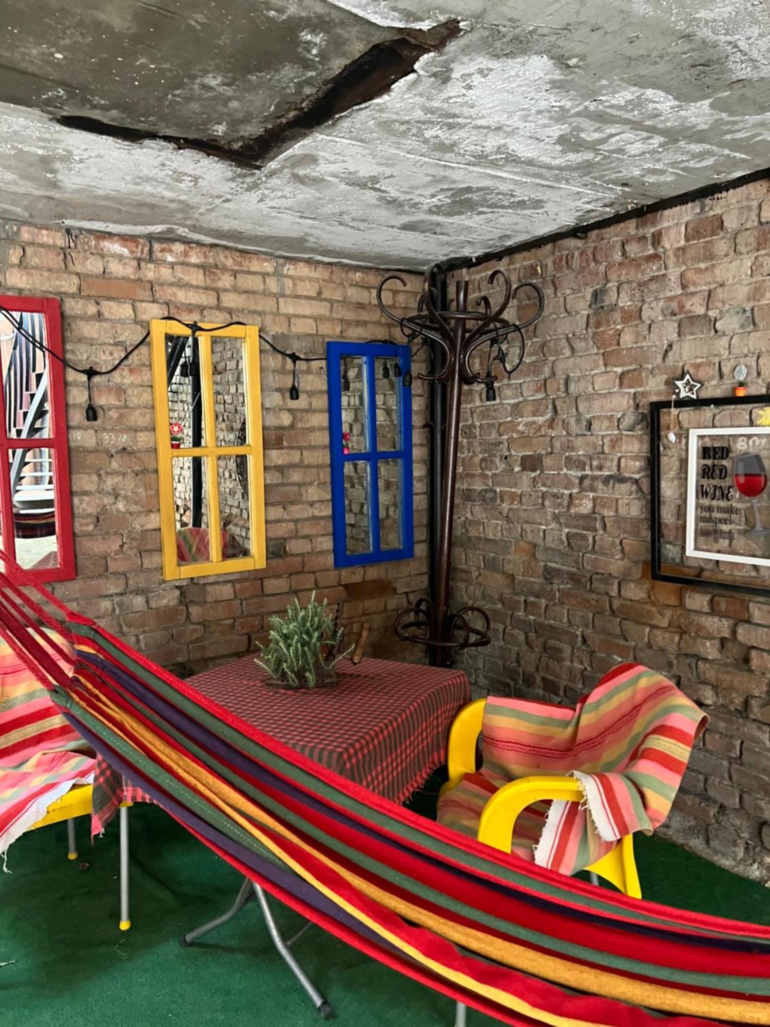 Hostel Nomad Тбілісі Екстер'єр фото