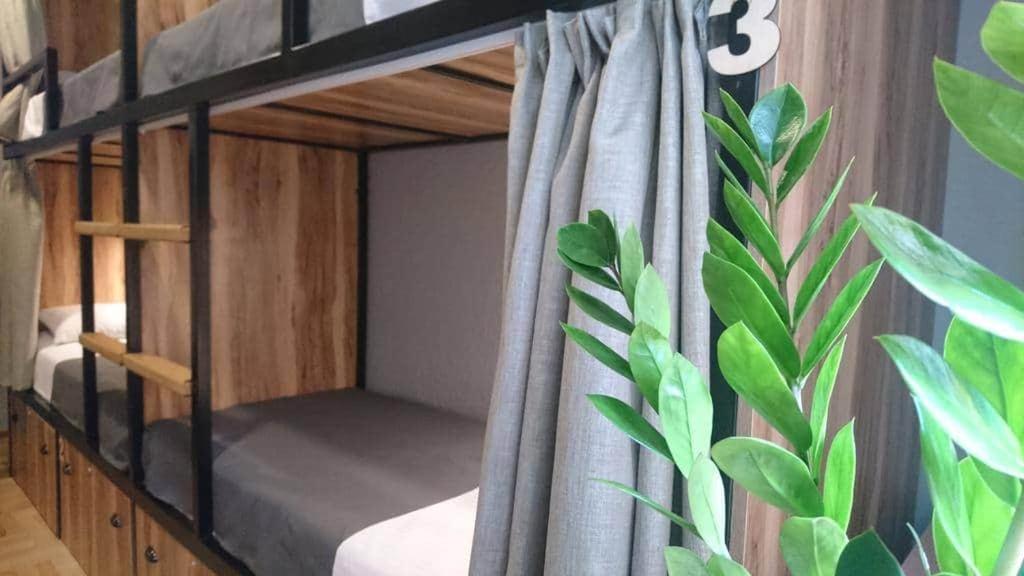 Hostel Nomad Тбілісі Екстер'єр фото